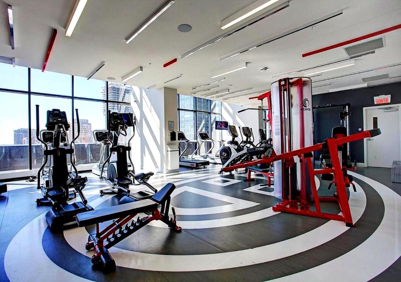 Spectacular Skyline Views - Downtown Montreal - Luxury Condo & Penthouse Exterior photo
